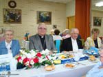 À la table d'honneur : Françoise Drouin, sup. prov., Mgr Luc Cyr, archevêque de Sherbrooke, Bernard Bousquet, aumônier.